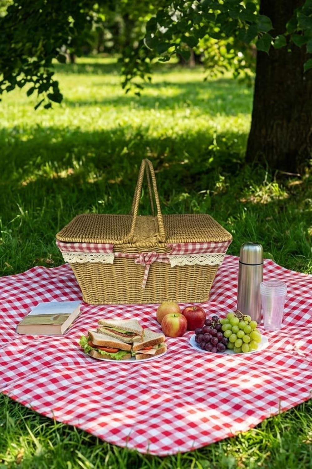 BUFFER 2 Kapaklı Dikdörtgen Hasır Görünümlü Piknik Sepeti, Plastik Rattan, Doğal Renk, Dantel ve Ekose Detaylı, 38.5x26x18 cm