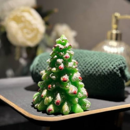 Noel Ağacı Şekilli Dekoratif Mum – El Yapımı Koku Yaymayan Yılbaşı Temalı Masa ve Ev Süsü Mum (Tekli)