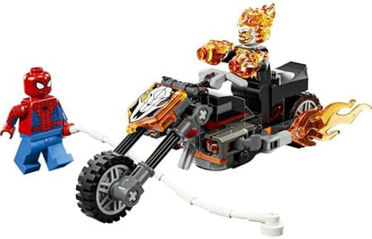 Örümcek Adam, Ghost Rider Motosikletine Karşı 76335-6 Yaş ve Üzeri Çocuklar için Örümcek Adam ve İskelet Ghost Rider Minifigürleri İçeren Oyuncak Yapım Seti, Hediye Fikri (72 Parça)