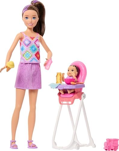 Bebek Bakıcısı Skipper oyun seti, kahverengi saçlı yetişkin ve küçük bebek, mama sandalyesi ve yiyecek dahil 8 aksesuar, JJB44