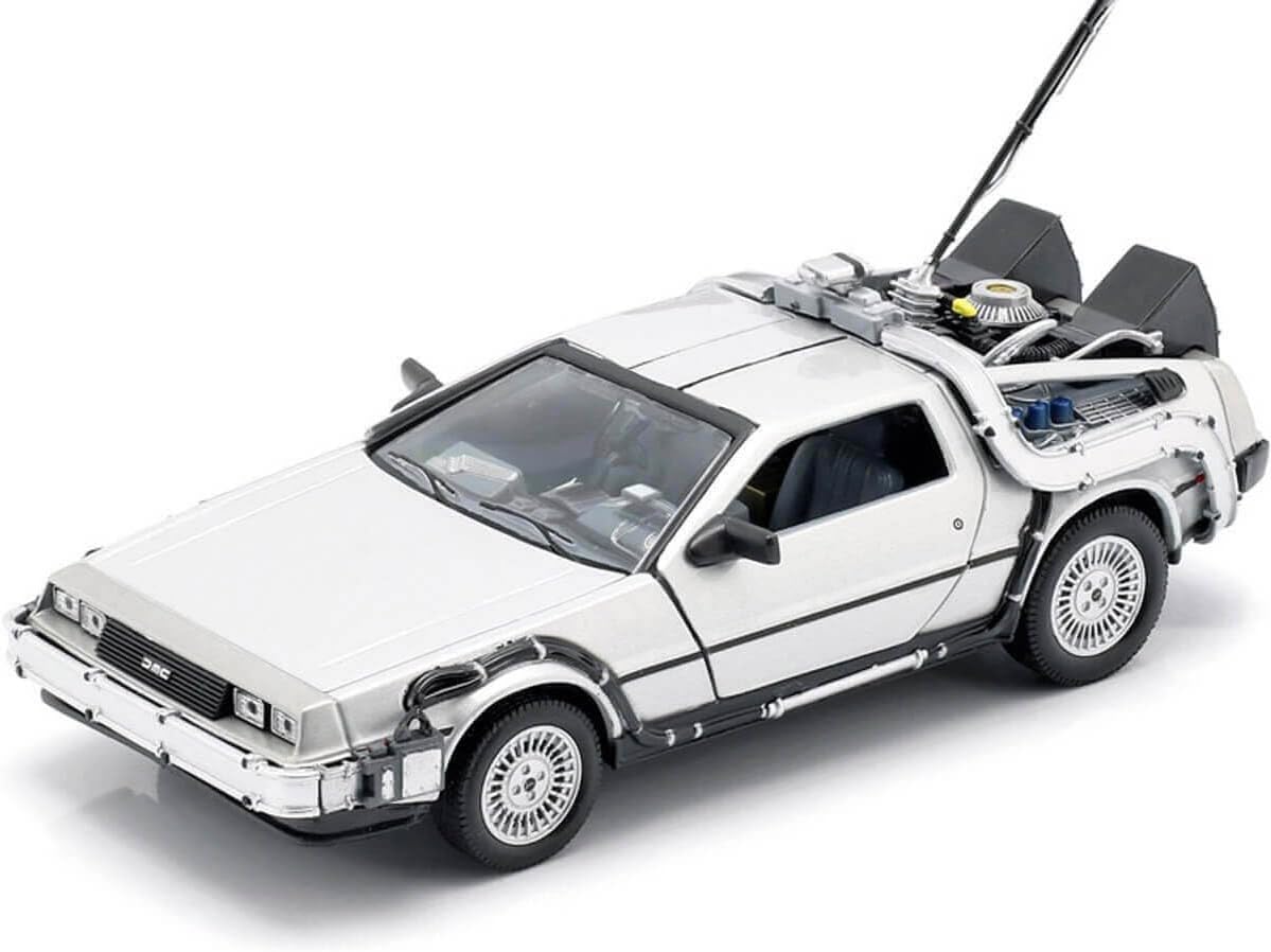 Welly 22443 – koleksiyoncu modeli Delorean Back to the Future 1 1/24 parça masif ahşap metal