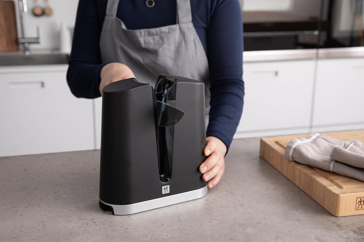 Zwilling 326050000 V-Edge Bıçak Bileyici, Siyah, 8 cm