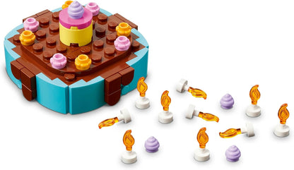 LEGO Doğum Günü Pastası 40815 – 7 Yaş ve Üzeri Kız ve Erkek Çocuklar için 10 Adet Mum İçeren Dekoratif Masa Süsü Yaratıcı Oyuncak Yapım Seti, Çocuklar için Doğum Günü Hediyesi Fikri (219 Parça)