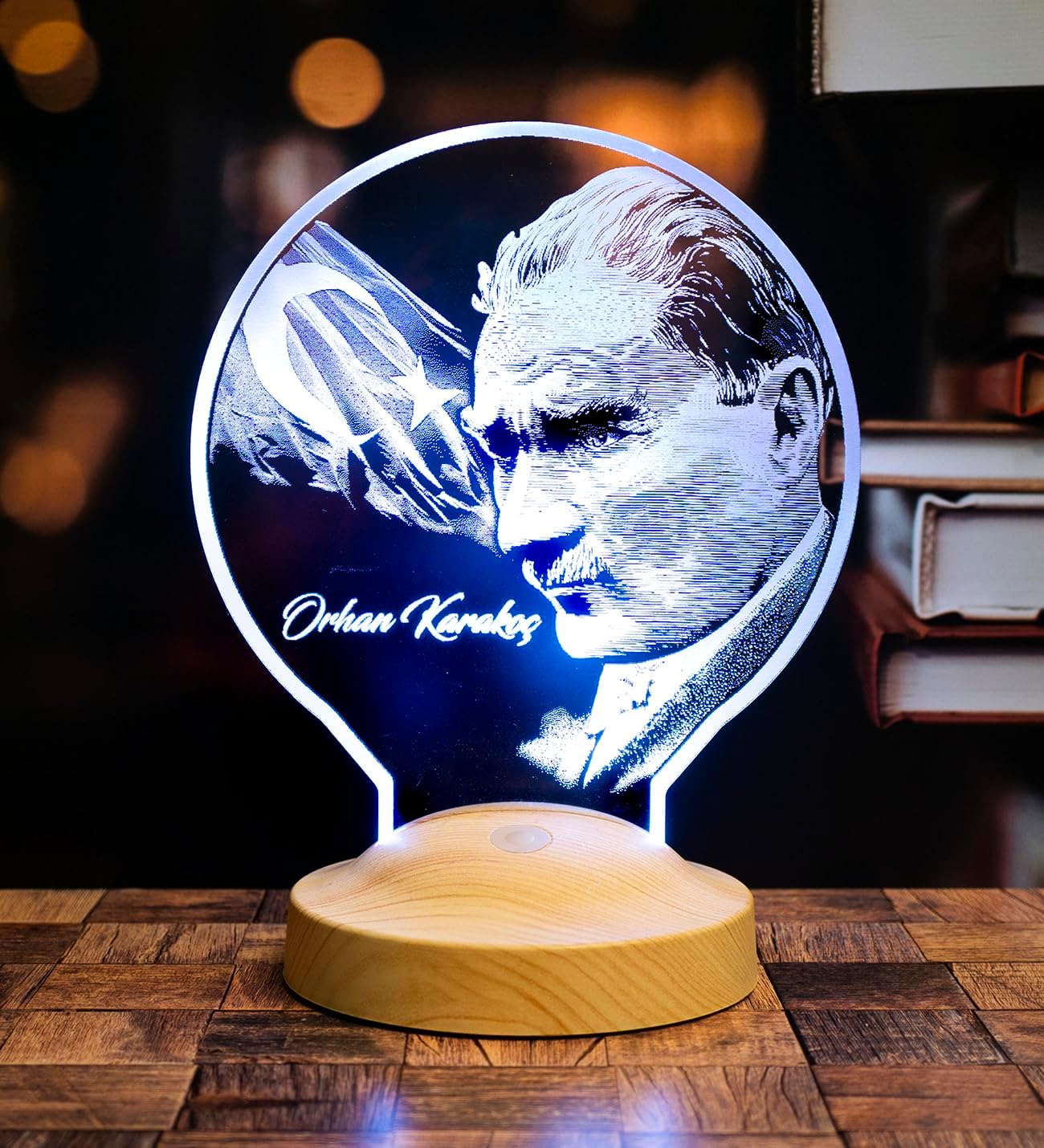 100. Yıl Atatürk Görselli Hediye, Atatürk Ofis Hediyesi, Atatürk Fotoğraflı Kişiye Özel İsimli Led Lamba, Mustafa Kemal Atatürk ve Türk Bayrağı Hediyesi