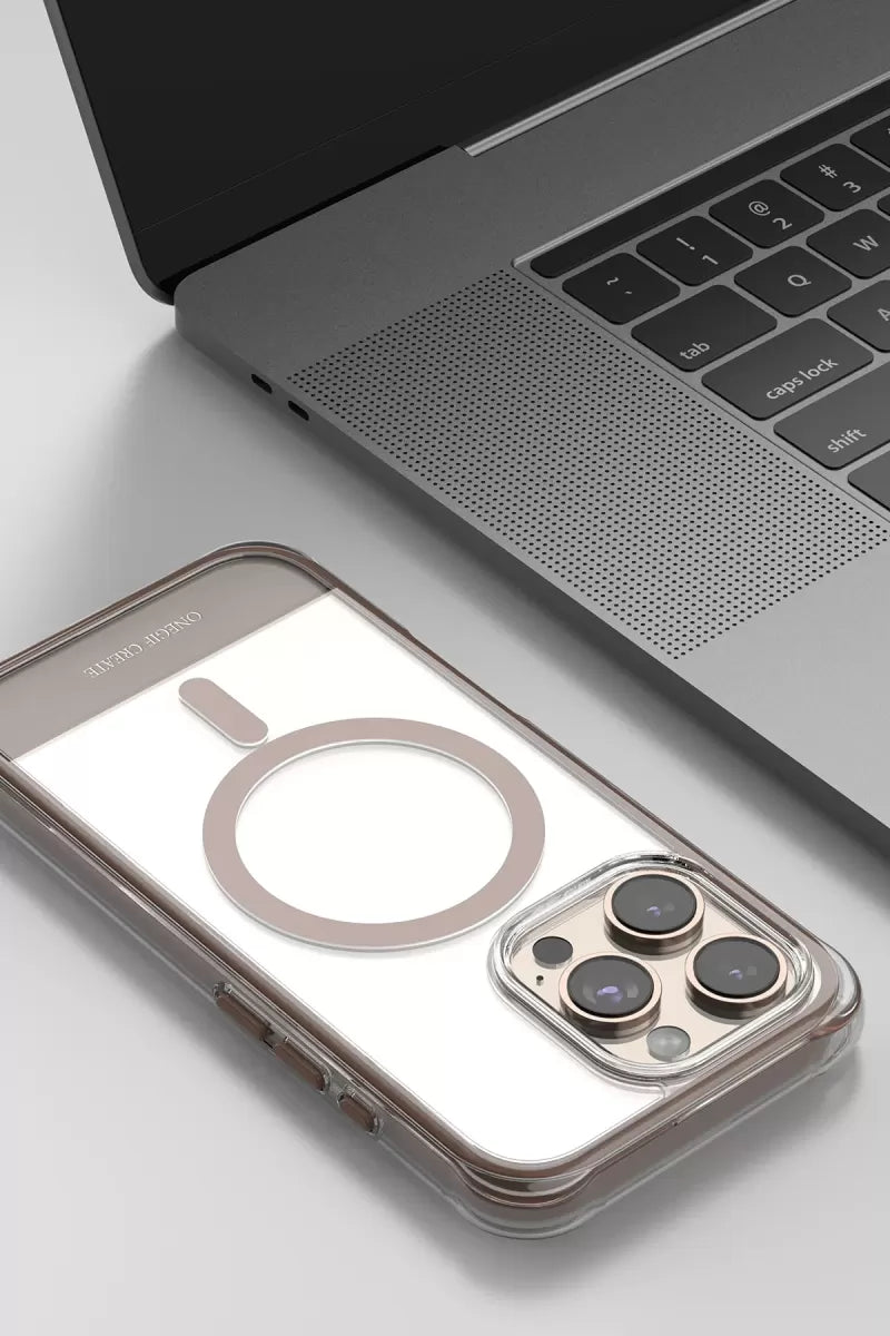 iPhone 16 Hulk Magsafe Kapak - Çöl Titanyum