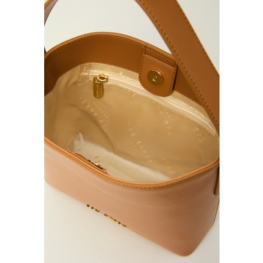 Ted Baker Taba Düz Cilt Mini El Çantası ile Şıklık