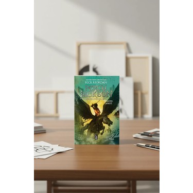 Ciltsiz Titan'ın Laneti: Rick Riordan'ın Yunan Mitolojisi