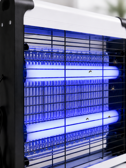 Elektrikli UV LED Sinek Öldürücü Sessiz Çalışan Etkili Böcek Tuzağı