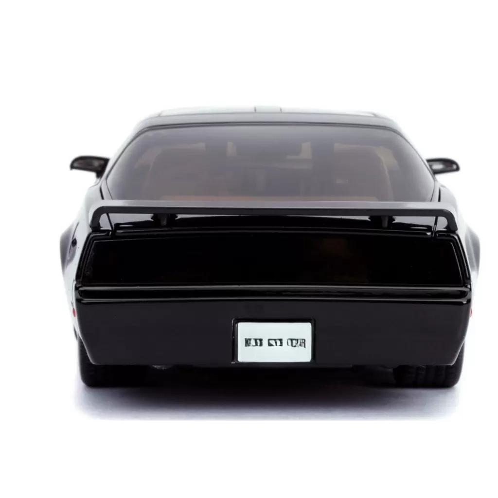 1982 Model Aracı